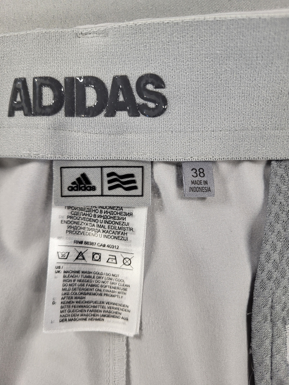 ADIDAS, Men's 2019  Golf Shorts Stretch Flat Front Gray Size 38